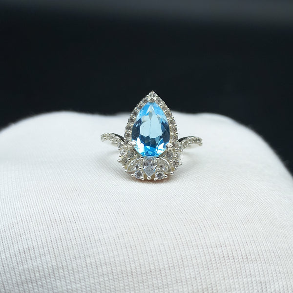 925 Sterling Silver | Natural Sky Blue Topaz Ring | Engagement Ring | Dainty Ring | Blue Gemstone | December Birthstone | Gift For Her |