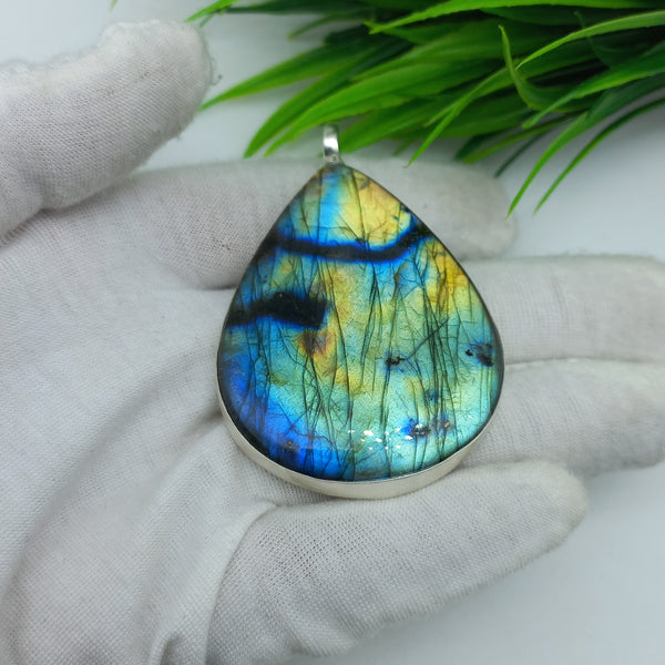 Natural Labradorite Gemstone Pendants / Wholesale Pendants / Minimalist Pendants / Jewelry for Gift / 925 Sterling Silver Plated Pendant