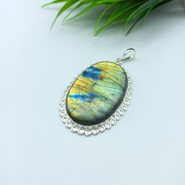 Natural Labradorite Gemstone Pendants / Wholesale Pendants / Minimalist Pendants / Jewelry for Gift / 925 Sterling Silver Plated Pendant
